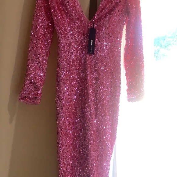 Pink sequined dress - Picture 3 of 6